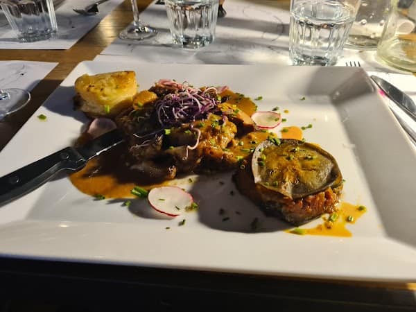 Restaurant Drôle d’Endroit à Aix-en-Provence, France