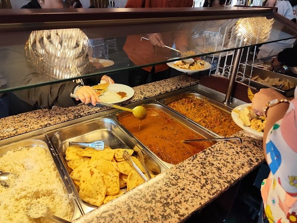 Restaurant Eden’s Garden à Le Blanc-Mesnil, France