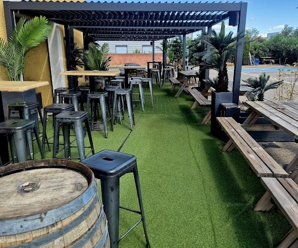 Restaurant 𝗟𝗘 𝗟𝗔𝗣𝗦𝗨𝗖𝗘 𝗜𝗦𝗧𝗥𝗘𝗦 à Istres, France