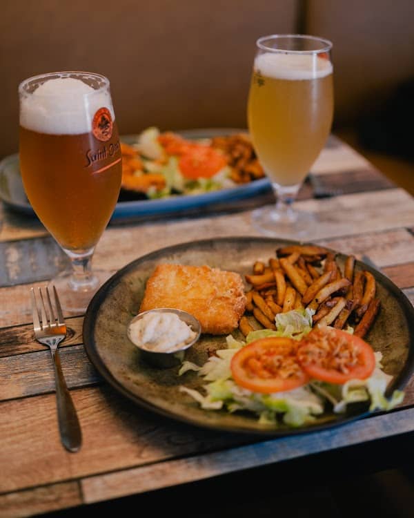 FOOD & BEER – BAR & RESTAURANT à Lège-Cap-Ferret, France