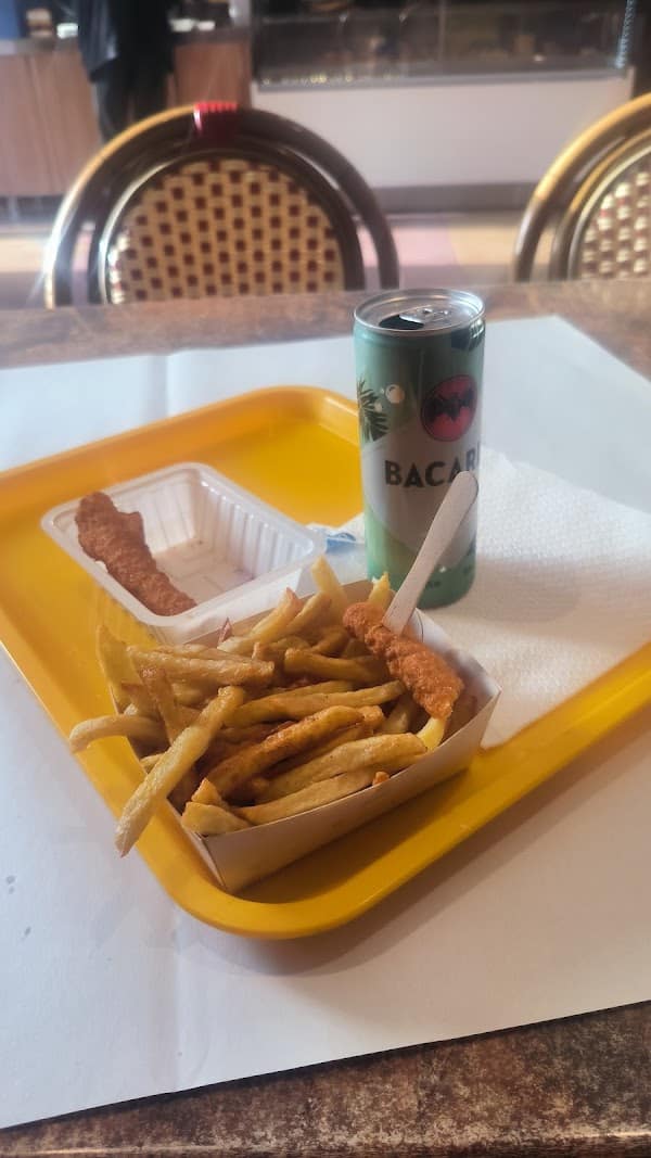 Restaurant Friterie Chez Blanche à Étalle, Belgique