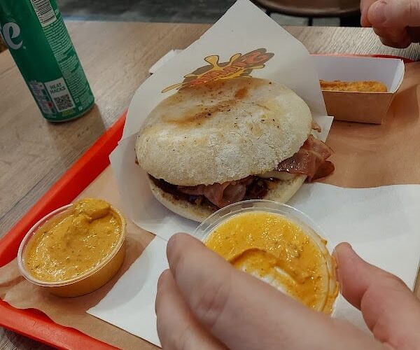 Restaurant Friterie De La Gare à Morlanwelz, Belgique