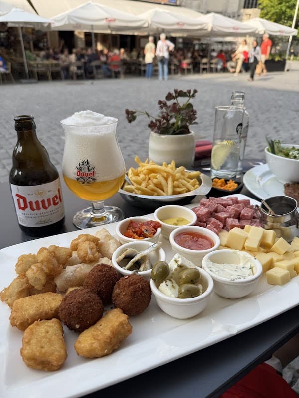 Restaurant Grand Café Notre Dame à Louvain, Belgique