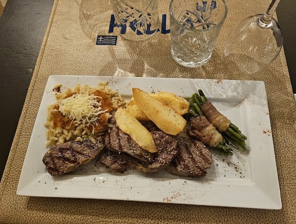 Hellas Grieks Restaurant Wichelen à Wichelen, Belgique