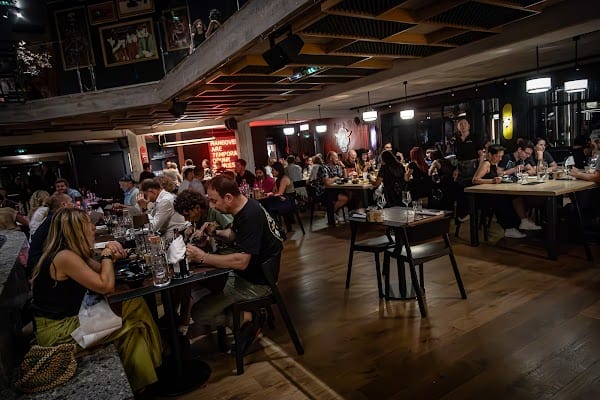 Hellcity Brewpub & Restaurant à Clisson, France