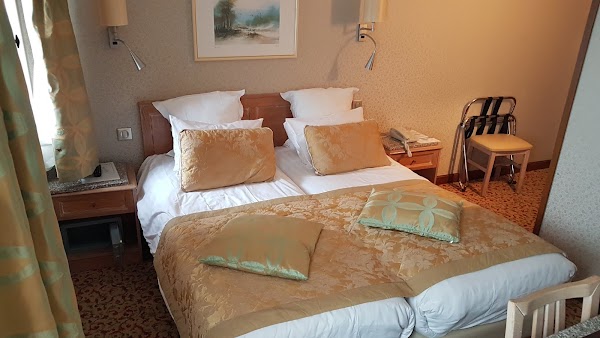 Hôtel restaurant La Croix Blanche à Le Mont-Saint-Michel, France