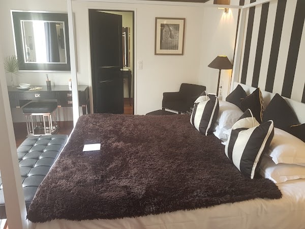 Hotel-Restaurant La Villa Mauresque à Saint-Raphaël, France