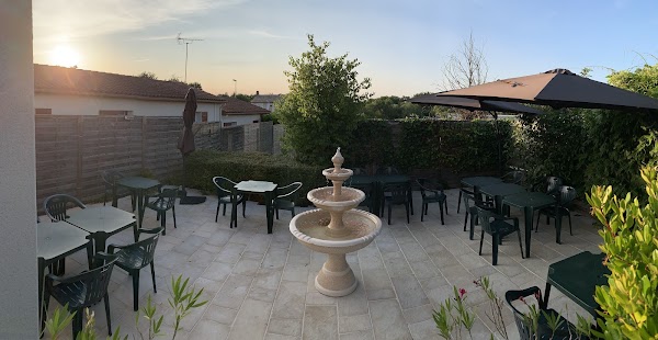 HOTEL RESTAURANT LE 108 à Jonzac, France