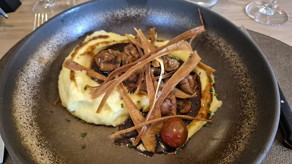 Hôtel Restaurant Le Rive Gauche à Joigny, France