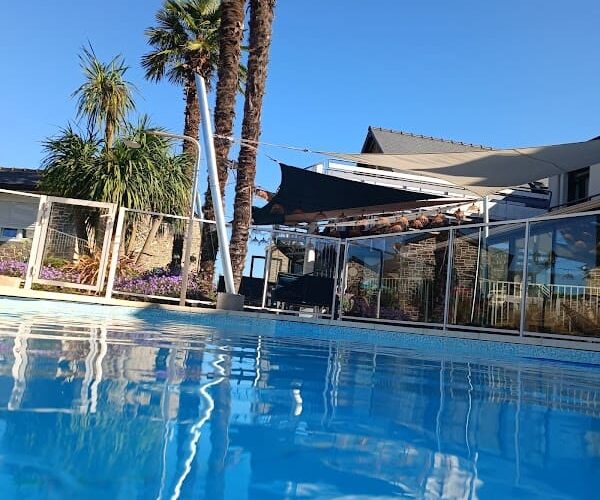 Hôtel – restaurant Les Treize Assiettes – Baie du Mont-Saint-Michel à Le Val-Saint-Père, France