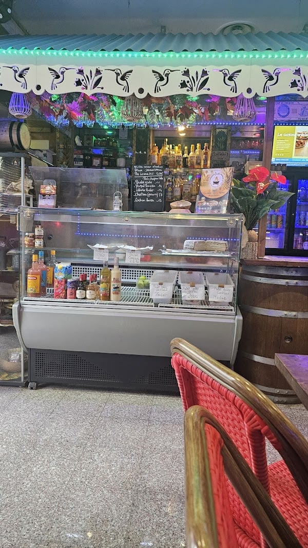 Restaurant Je Mange Kreyol à Drancy, France