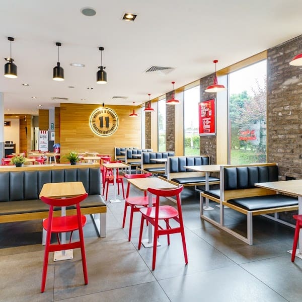 Restaurant KFC Metz Semecourt à Semécourt, France