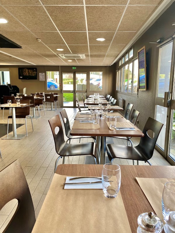 Restaurant Kyriad Le Blanc Mesnil à Le Blanc-Mesnil, France