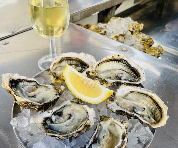 Restaurant La Barque Bleue à Le Grau-du-Roi, France