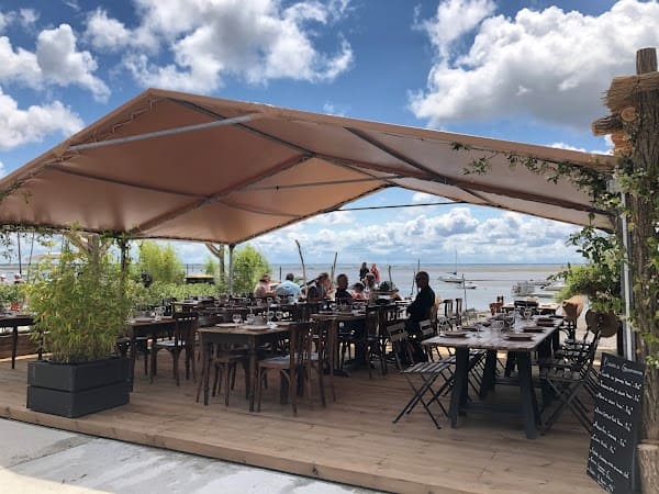 Restaurant La Cabane D Edouard à Lège-Cap-Ferret, France