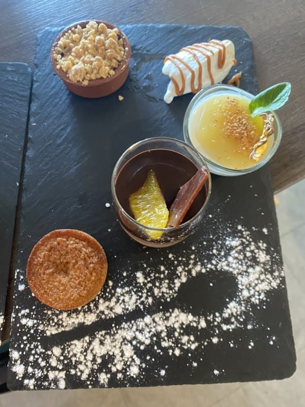 Restaurant La cabane du bout à Arès, France