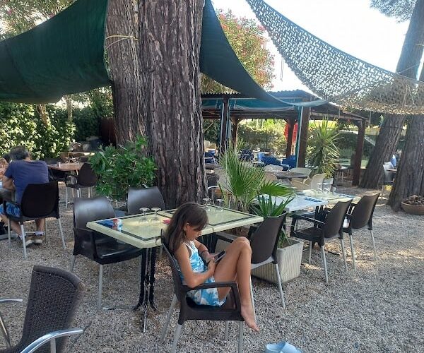 Restaurant La Cabane Du Pêcheur à Le Grau-du-Roi, France