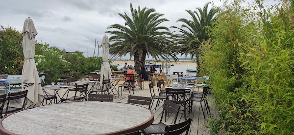 Restaurant La Cabane du Phare à Lège-Cap-Ferret, France