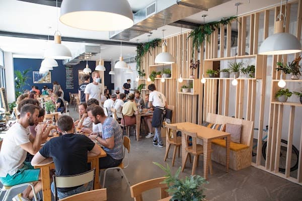 Restaurant La Cantine Arkose Pantin à Pantin, France