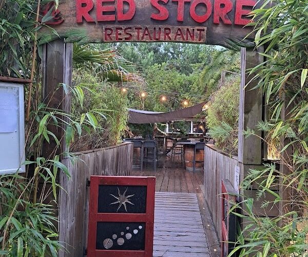 Restaurant La Chapelle By le Red Store à Lège-Cap-Ferret, France