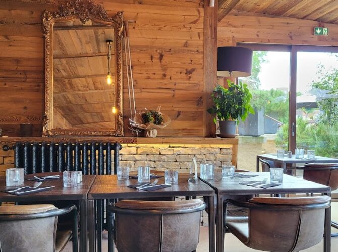 Restaurant La clauserie, Brasserie Creperie à Val de Briey, France