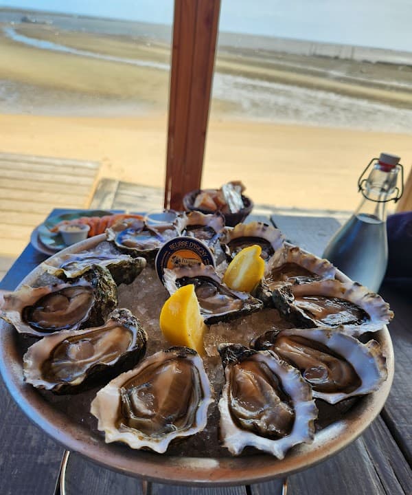 Restaurant La Conche à Huîtres-Lege Cap Ferret à Lège-Cap-Ferret, France