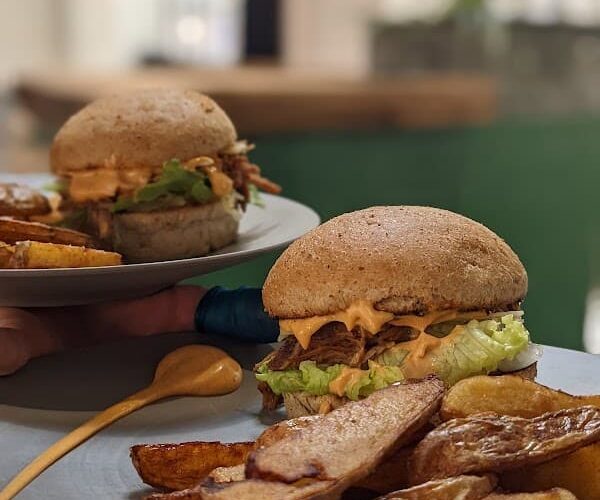La Fabuleuse Cantine – Restaurant – Traiteur – Évènements à Saint-Étienne, France