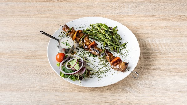 Restaurant LA FAMILLE eat à Drancy, France