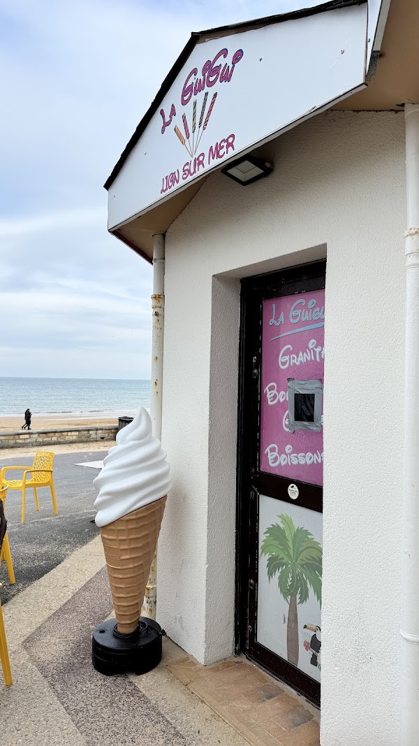 Restaurant La Gui-Gui à Lion-sur-Mer, France