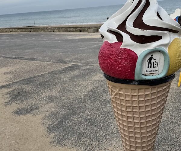 Restaurant La Gui-Gui à Lion-sur-Mer, France
