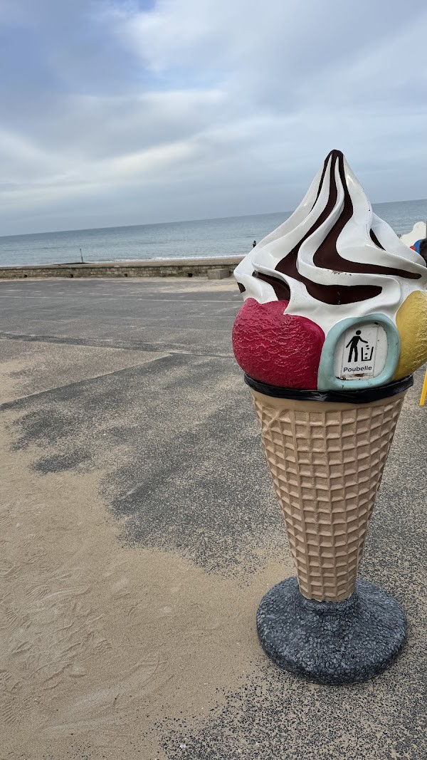 Restaurant La Gui-Gui à Lion-sur-Mer, France