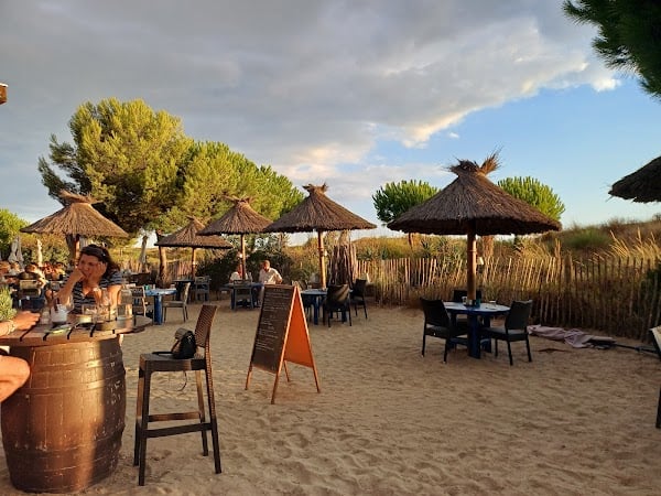 Restaurant La Guinguette des Pieds Nus à Le Grau-du-Roi, France