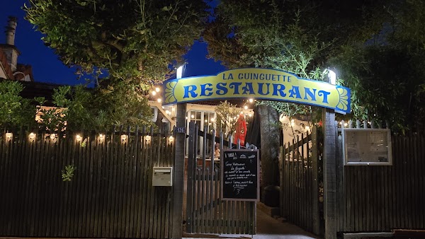 Restaurant LA GUINGUETTE à Le Plessis-Robinson, France