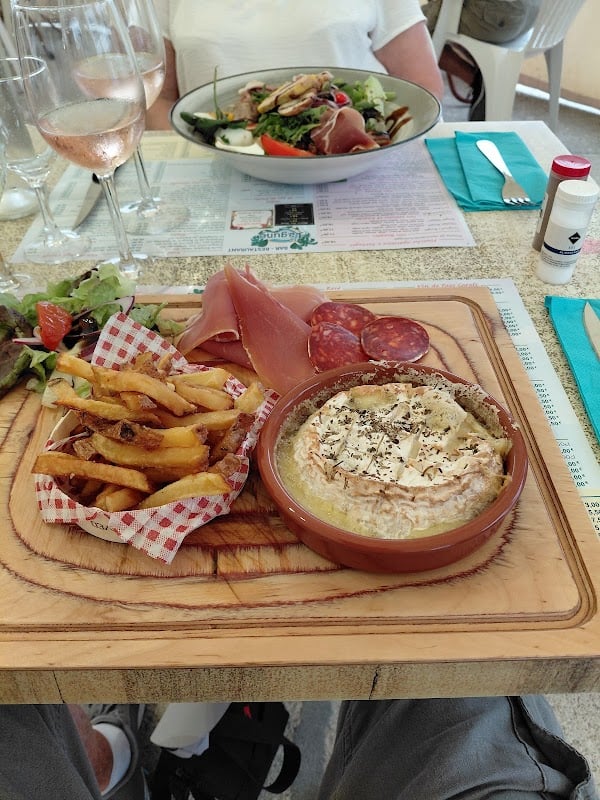 La lagune – Restaurant de la Base de Loisirs à Jonzac, France