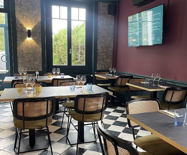 Restaurant La Maison du Portail Rouge à Saint-Étienne, France