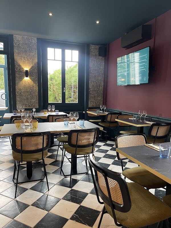 Restaurant La Maison du Portail Rouge à Saint-Étienne, France