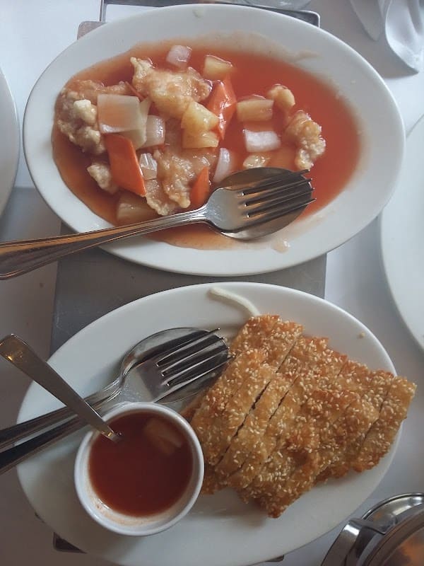 Restaurant La Perle Orientale à Étalle, Belgique