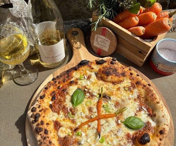 Restaurant La Piazzetta Coustellet à Maubec, France