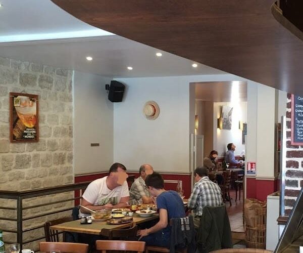 Restaurant La Réserve à Pantin, France