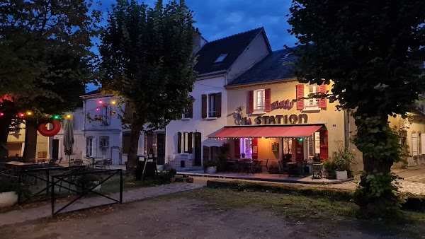 Restaurant La station à Joigny, France
