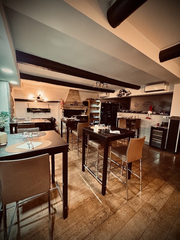 Restaurant La Table Gourmande à Maubec, France