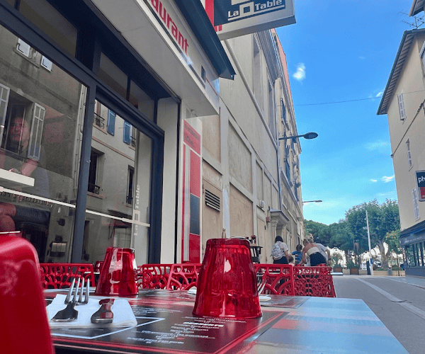 La Table Restaurant à Saint-Raphaël, France