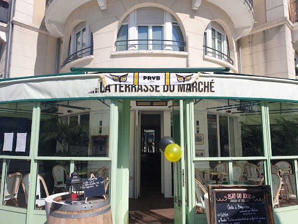 Restaurant La Terrasse du marché à Le Plessis-Robinson, France