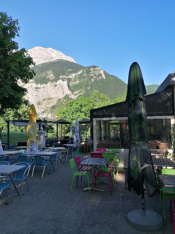 Restaurant La Trinité à Saint-Firmin, France