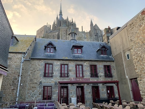 Restaurant La Vieille Auberge Mont Saint-Michel à Le Mont-Saint-Michel, France