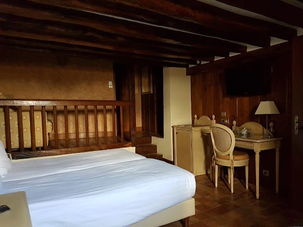 Restaurant La Vieille Auberge Mont Saint-Michel à Le Mont-Saint-Michel, France