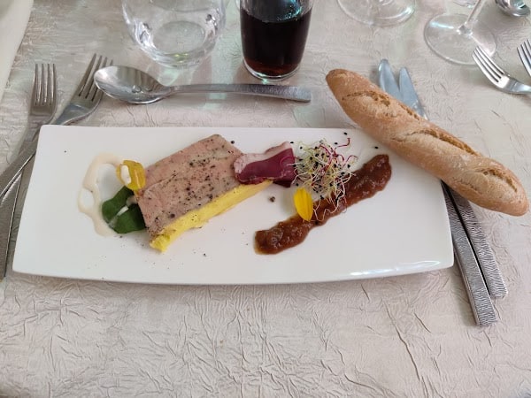 Restaurant L’Auberge de l’Elan à La Celle-les-Bordes, France