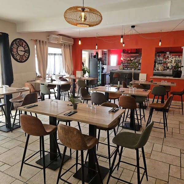 Restaurant Le 4.27 à Cabrières-d'Avignon, France