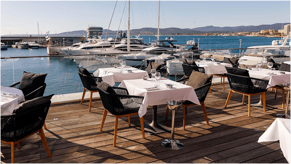 Restaurant Le Baïa Saint-Raphaël à Saint-Raphaël, France