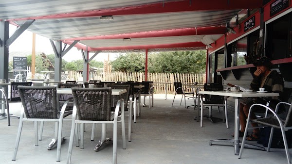 Restaurant Le Bikini Café à Le Porge, France